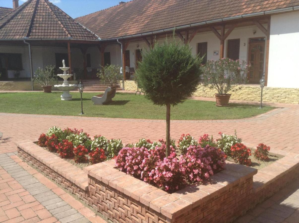 Bornemisza Kuria Wellness Resort Tiszabecs Dış mekan fotoğraf